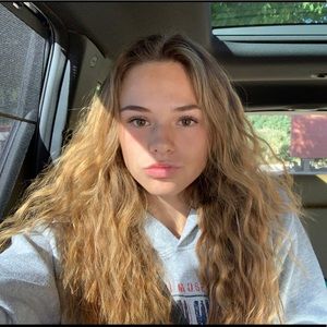 Meet your Posher, Natalie